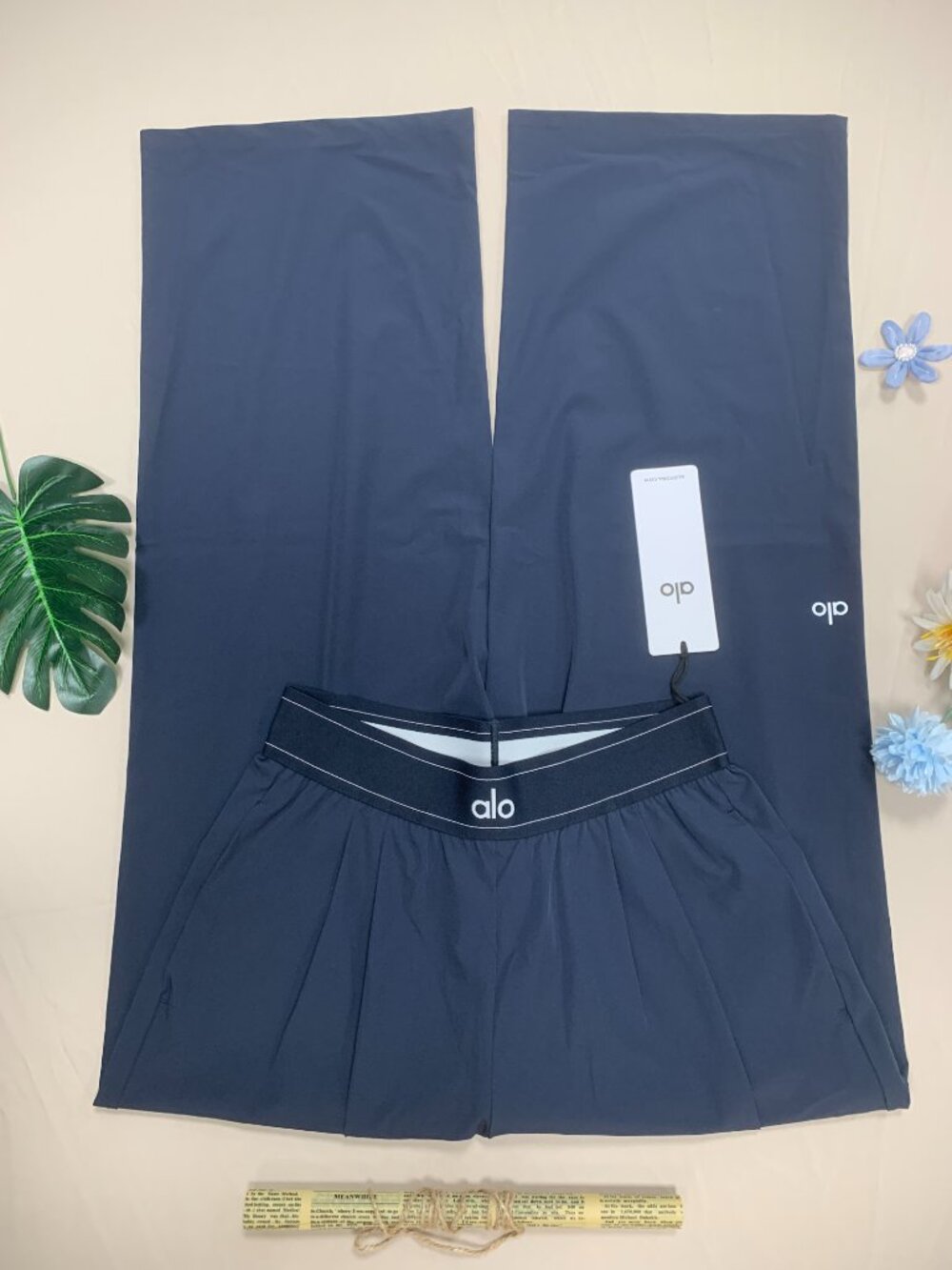 🌌ALO Yoga New Navy Relaxed Women's Suit Up Trouser✨Regular 30" Inseam - Picture 3 of 10